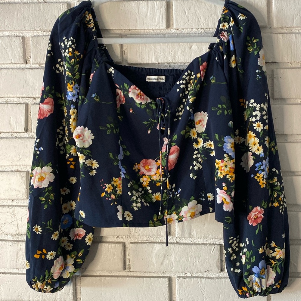 Abercrombie floral long sleeve top